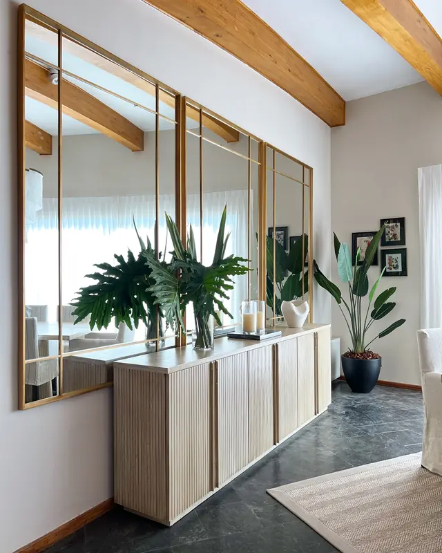Casa de muros curvos · Comedor