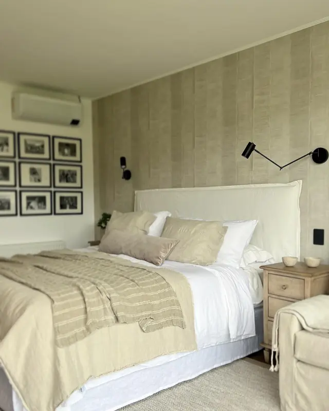 Dormitorio principal con mini living · Dormitorio