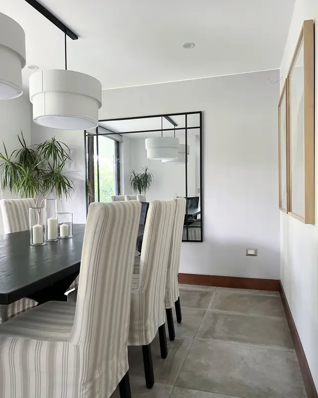 Arenas y negros · Comedor