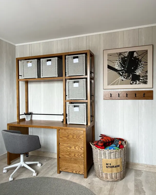 Dormitorios y escritorio familiar · Dormitorio