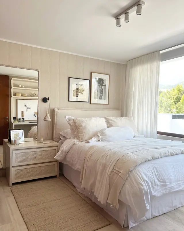 Dormitorios y escritorio familiar · Dormitorio
